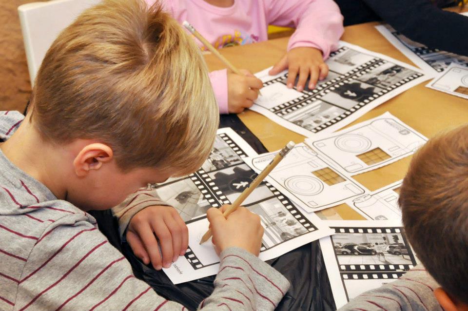 400253_537415979608238_911764479_n